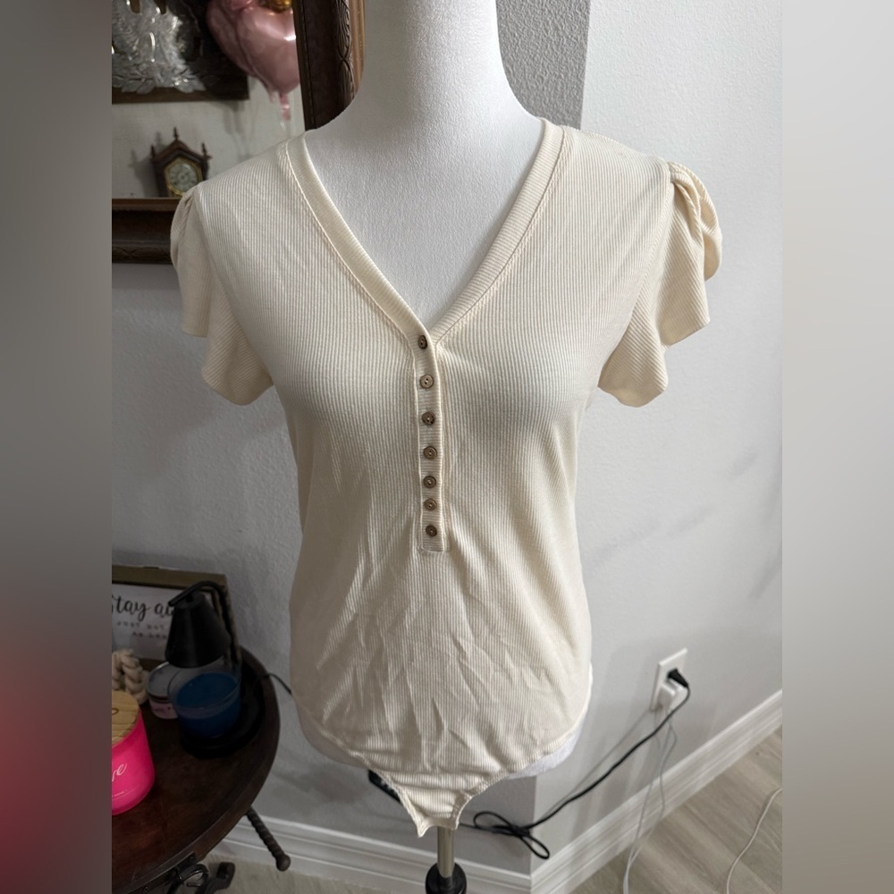 Bohme Cream V-Neck Buttoned Women's Bodysuit